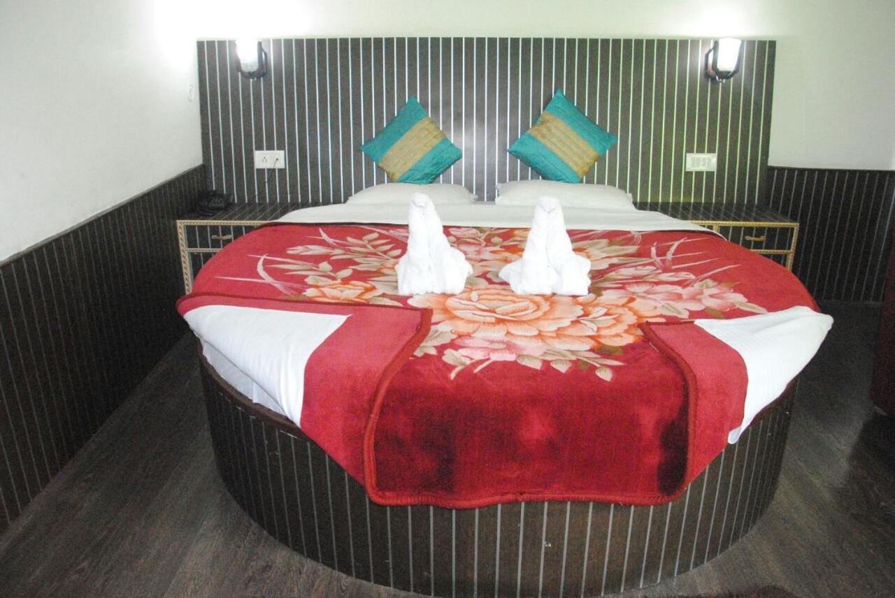 Hotel Seagull Manāli Buitenkant foto
